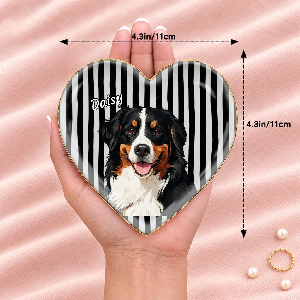 Heart striped pet portrait ring dish resting on an open hand, 4.3 inches across