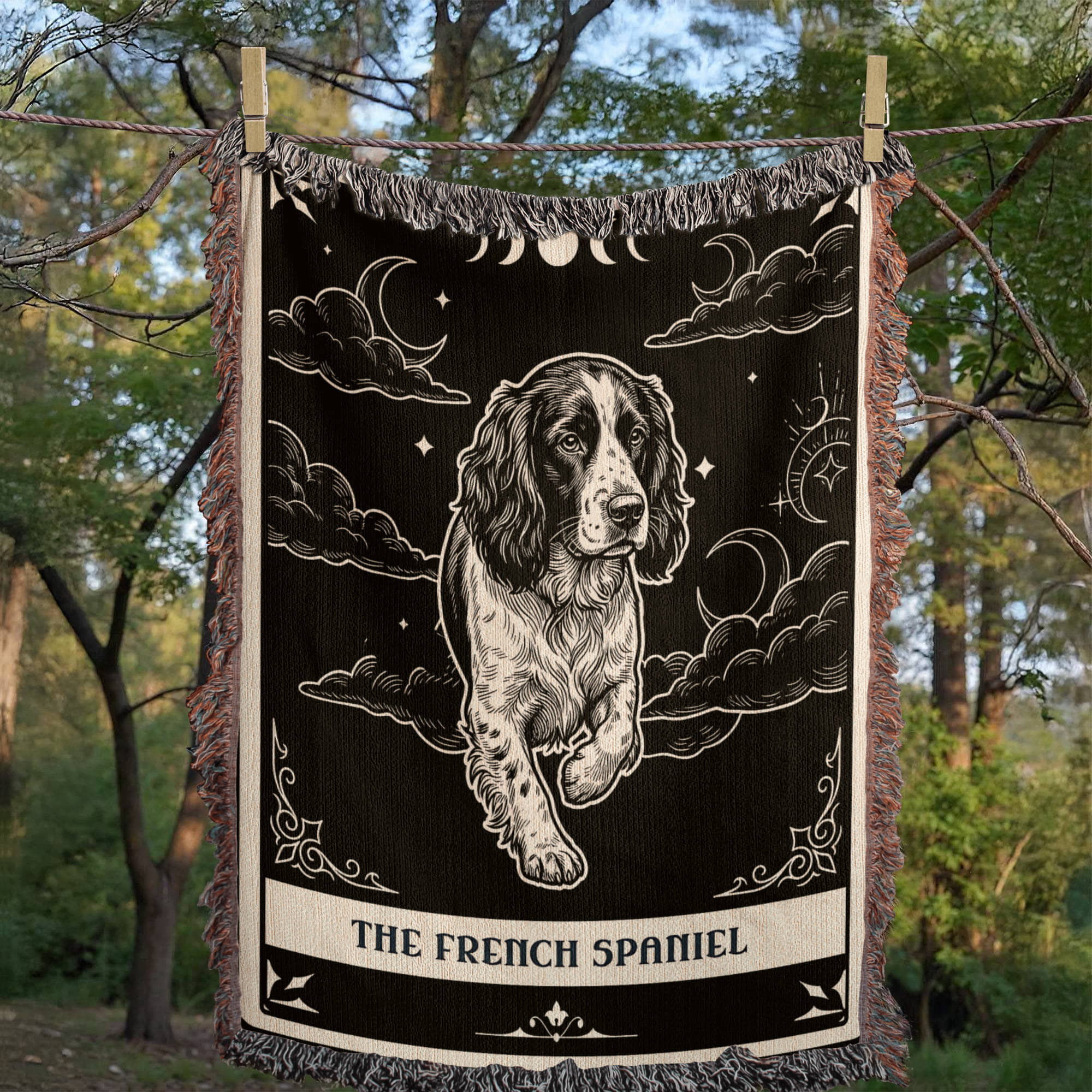 🐾 Woven Blanket Tarot Card - French Spaniel