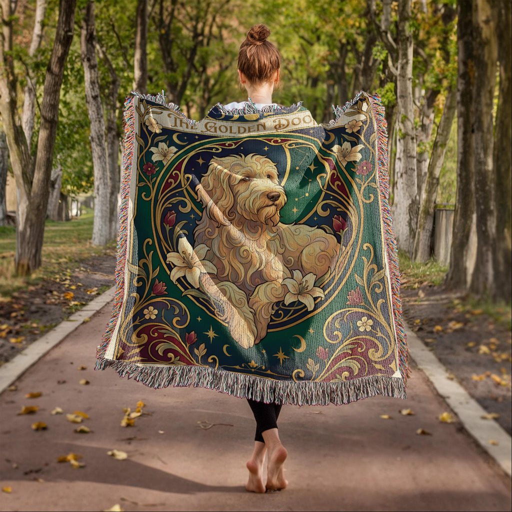 🐾 Woven Blanket Tarot Card - Golden Doodle paws forward