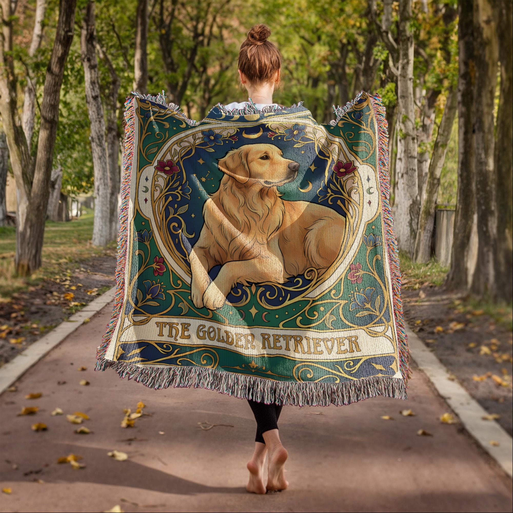 🐾 Woven Blanket Tarot Card - Golden retriever golden with red flowers